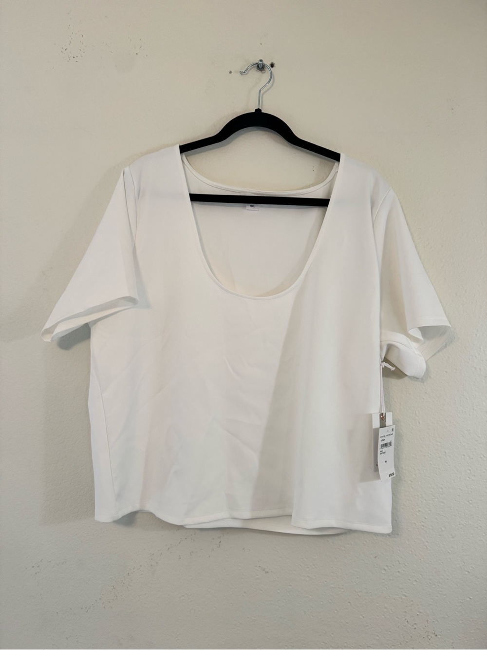 Good American White Scoop Neck Short Sleeve Scuba Sculpting Shirt - Picture 2 of 3